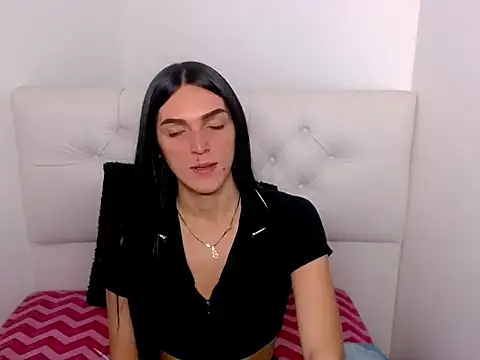 Snapshot of x_isabella_x chatting on 08/04/26, 08:44 x isabella x online show from 08/04/26, 08:44