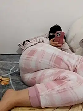 Snapshot of Samaarsexy23 chatting on 02/17/26, 02:35 Samaarsexy23 online show from 02/17/26, 02:35