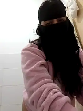 Snapshot of Samaarsexy23 chatting on 03/10/26, 08:25 Samaarsexy23 online show from 03/10/26, 08:25