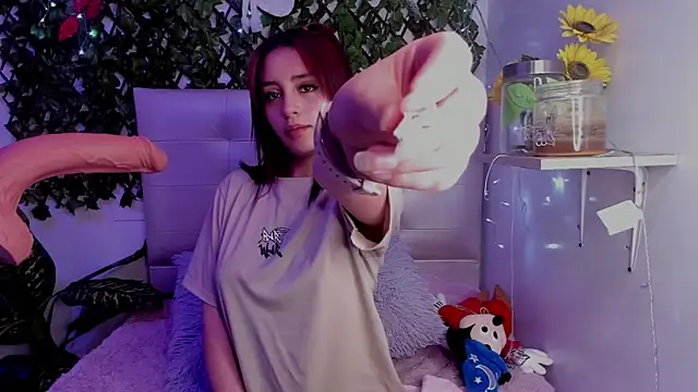 Anna Blade  online show from 12/13/25, 08:04