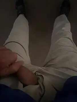 Snapshot of cyclone1212 chatting on 02/08/26, 11:57 cyclone1212 online show from 02/08/26, 11:57