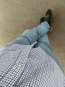 Snapshot of cyclone1212 chatting on 03/07/26, 11:51 cyclone1212 online show from 03/07/26, 11:51