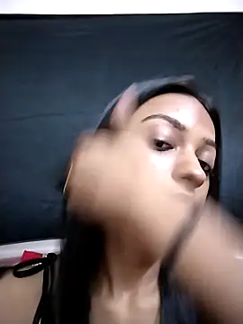 Your-Kitkat online show from 10/18/25, 09:15