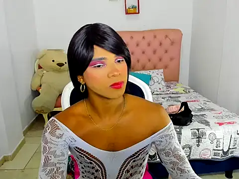 Snapshot of angelica_bragann chatting on 09/18/25, 03:25 angelica bragann online show from 09/18/25, 03:25