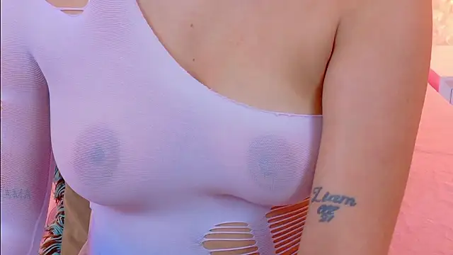 Snapshot of JasmineRhodes chatting on 02/09/26, 01:04 JasmineRhodes online show from 02/09/26, 01:04