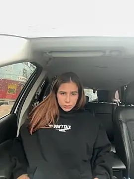 AllieYourGirl online show from 10/25/25, 05:30