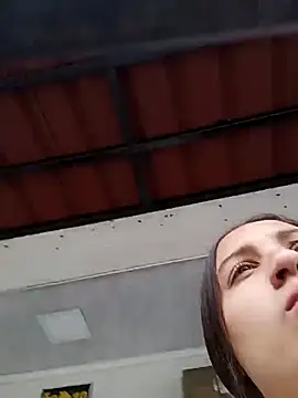 Arii collins1 online show from 10/21/25, 05:46