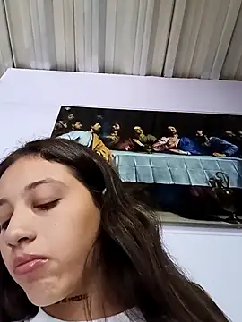 Arii collins1 online show from 11/06/25, 06:20