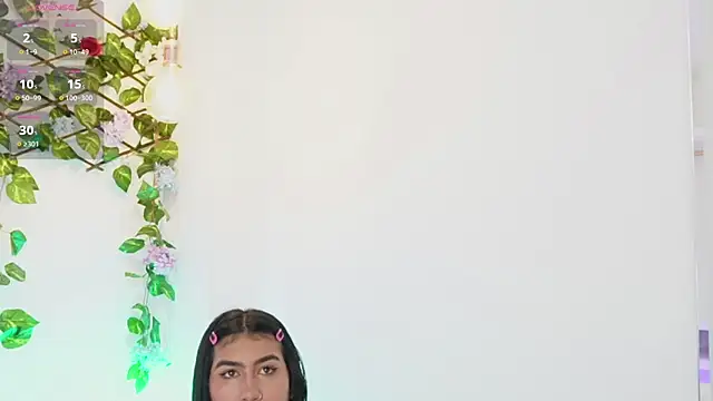 saraBow online show from 09/23/25, 06:00