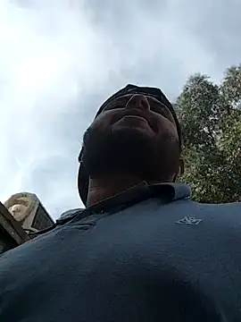 Snapshot of Todasmias420 chatting on 11/11/25, 10:10 Todasmias420 online show from 11/11/25, 10:10