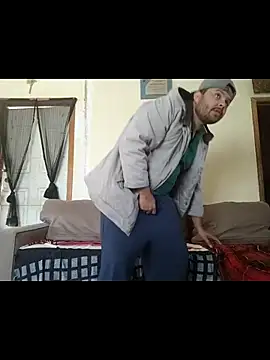 Snapshot of Todasmias420 chatting on 12/05/25, 06:59 Todasmias420 online show from 12/05/25, 06:59