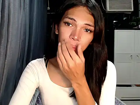 ladyhotcuming online show from 06/01/26, 06:42
