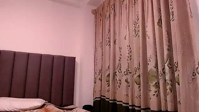 saara johnson496 online show from 06/20/26, 12:03