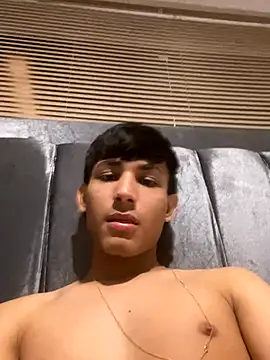 Snapshot of cody_fox10 chatting on 09/19/25, 07:58 cody fox10 online show from 09/19/25, 07:58