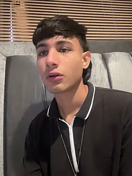 Snapshot of cody_fox10 chatting on 10/03/25, 04:37 cody fox10 online show from 10/03/25, 04:37