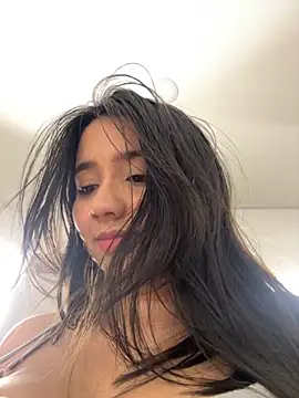 Michelle Zoe online show from 10/16/25, 06:36