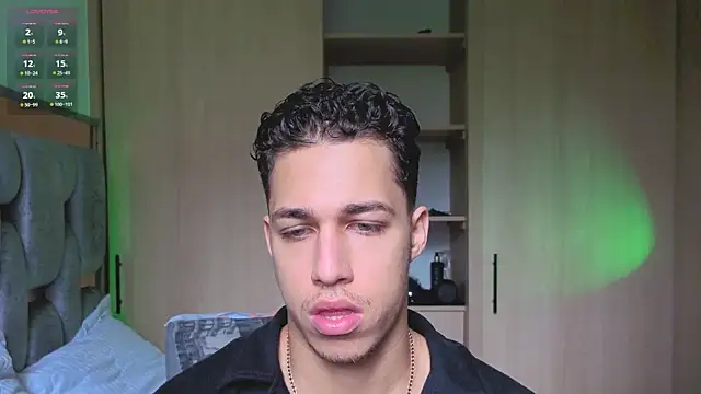 orionblaze69  online show from 12/17/25, 07:20