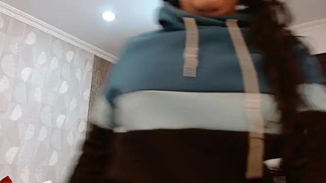 elamurray online show from 11/20/25, 11:10