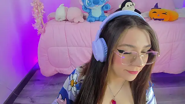Snapshot of hannacutegod chatting on 04/15/26, 05:58 hannacutegod online show from 04/15/26, 05:58