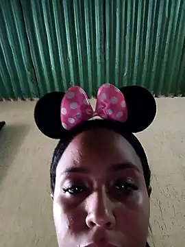 Snapshot of Fernanda30 chatting on 01/14/26, 04:34 Fernanda30 online show from 01/14/26, 04:34