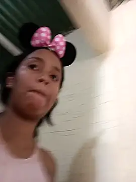 Snapshot of Fernanda30 chatting on 02/04/26, 06:03 Fernanda30 online show from 02/04/26, 06:03