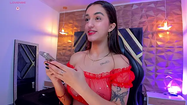 Snapshot of LexiVie_ chatting on 09/19/25, 11:16 LexiVie online show from 09/19/25, 11:16