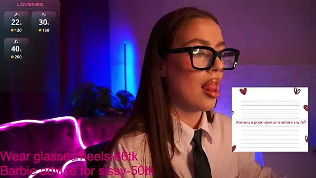 EmiliyaRoude online show from 11/18/25, 12:31