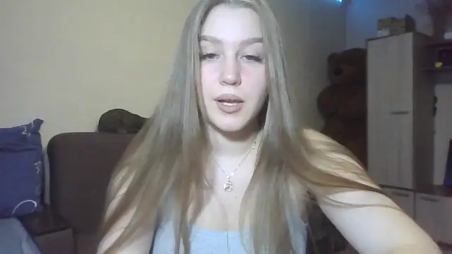 yourhoney Lola  online show from 10/20/25, 01:44