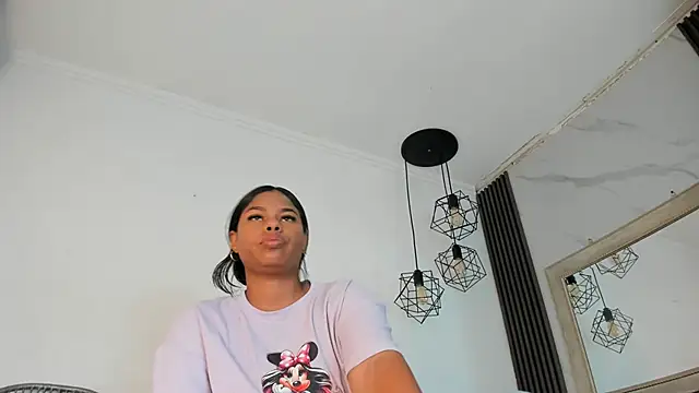 Snapshot of keyla_mejia chatting on 05/11/26, 12:11 keyla mejia online show from 05/11/26, 12:11