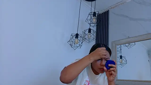 Snapshot of keyla_mejia chatting on 06/14/26, 12:07 keyla mejia online show from 06/14/26, 12:07