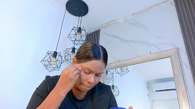 keyla mejia online show from 06/20/26, 12:08