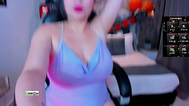 susanasmith18 online show from 10/30/25, 09:04