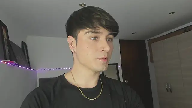 stevve 14 online show from 10/31/25, 02:34