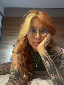 YunoRose  online show from 04/26/26, 02:53