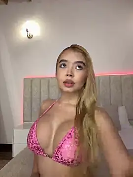 Snapshot of Mia_Roswell chatting on 06/26/26, 12:37 Mia Roswell online show from 06/26/26, 12:37