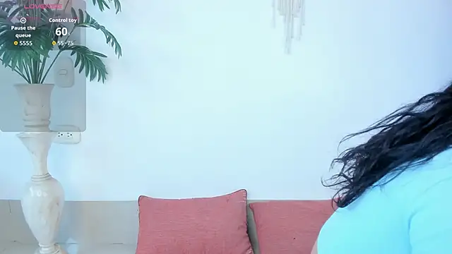 emily yeon online show from 11/27/25, 07:05