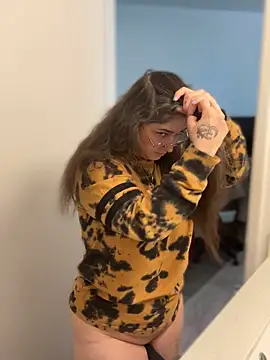 Snapshot of Alix_Valentine chatting on 09/23/25, 05:27 Alix Valentine online show from 09/23/25, 05:27