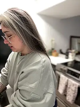 Snapshot of Alix_Valentine chatting on 09/26/25, 04:33 Alix Valentine online show from 09/26/25, 04:33