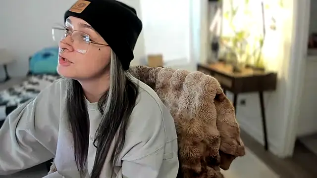 Snapshot of Alix_Valentine chatting on 11/13/25, 03:55 Alix Valentine online show from 11/13/25, 03:55