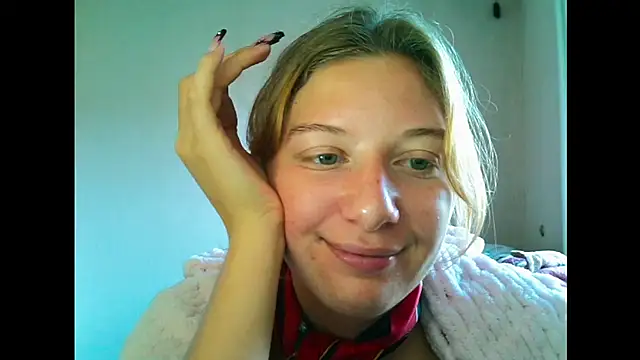 Lily Ember online show from 09/22/25, 11:12