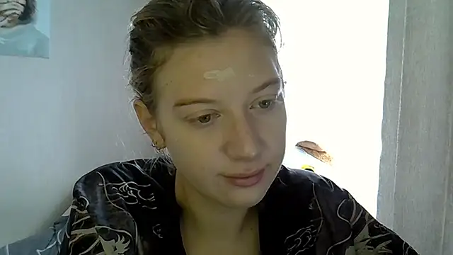 Lily Ember online show from 10/03/25, 10:45