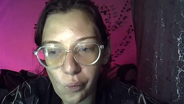 Lily Ember online show from 11/03/25, 07:48