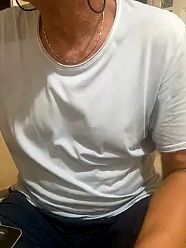 Unique X perience online show from 09/17/25, 03:19