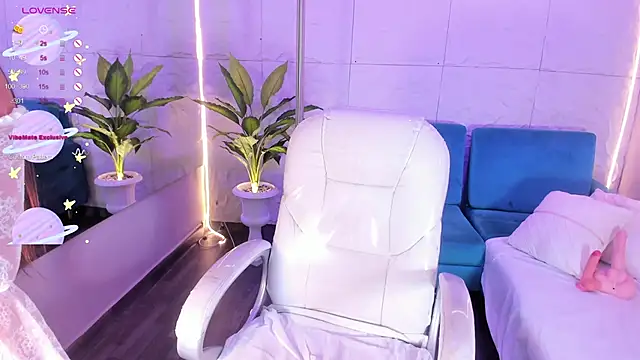 AlissonHarperr online show from 10/22/25, 05:13