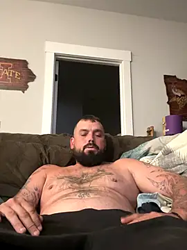 Snapshot of Halaras123 chatting on 10/31/25, 01:17 Halaras123 online show from 10/31/25, 01:17