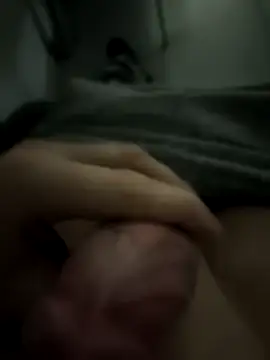 Snapshot of Monsterboy18 chatting on 02/17/26, 02:19 Monsterboy18 online show from 02/17/26, 02:19