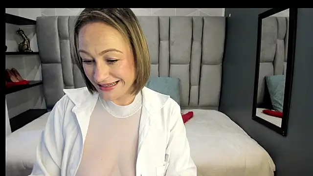 Charlot milf online show from 06/28/26, 11:49