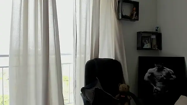 Snapshot of Marck_Mathews chatting on 09/23/25, 01:03 Marck Mathews online show from 09/23/25, 01:03