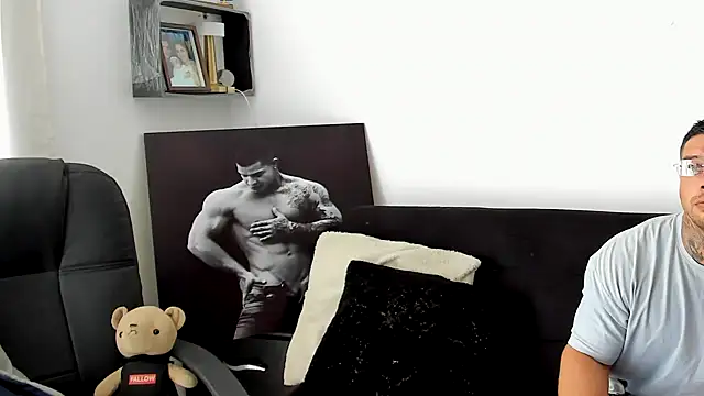 Snapshot of Marck_Mathews chatting on 09/24/25, 05:05 Marck Mathews online show from 09/24/25, 05:05