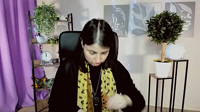 Snapshot of MartaEdams chatting on 04/04/26, 06:00 MartaEdams online show from 04/04/26, 06:00